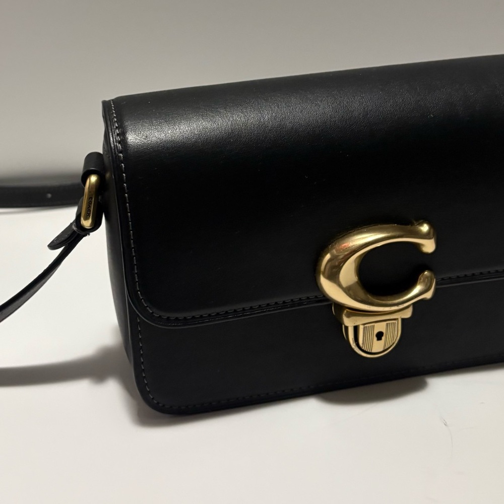Coach Black Leather Tabby Shoulder Bag with Gold Hardware - Picture 6 of 12